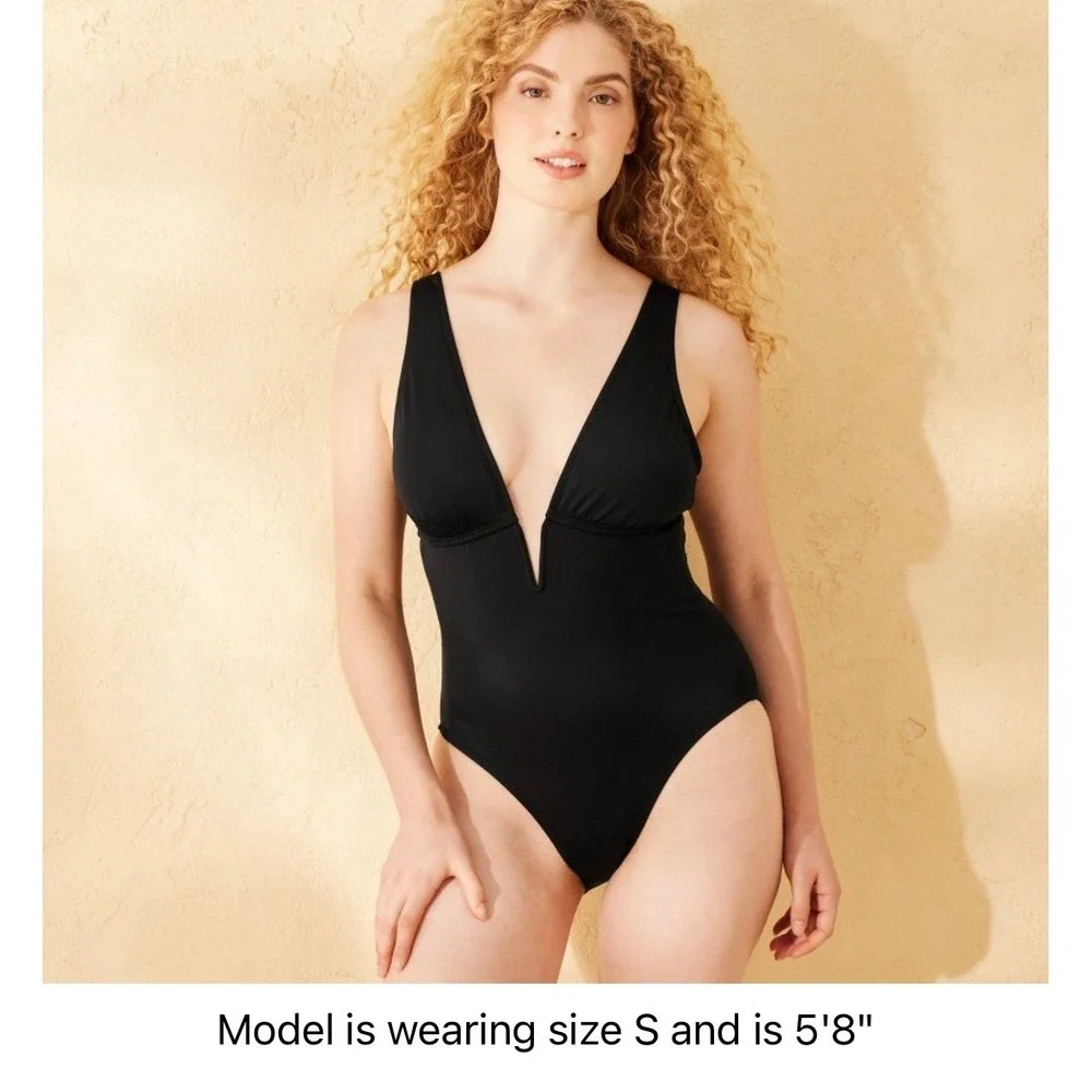 Women's‎ 8-10 Plunge Neck Tummy Control Full Coverage Black One Piece